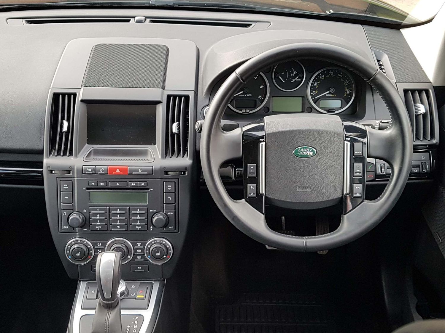 Used Land Rover Freelander 2 In Hitchin Hertfordshire John Cox Car And Commercials Ltd